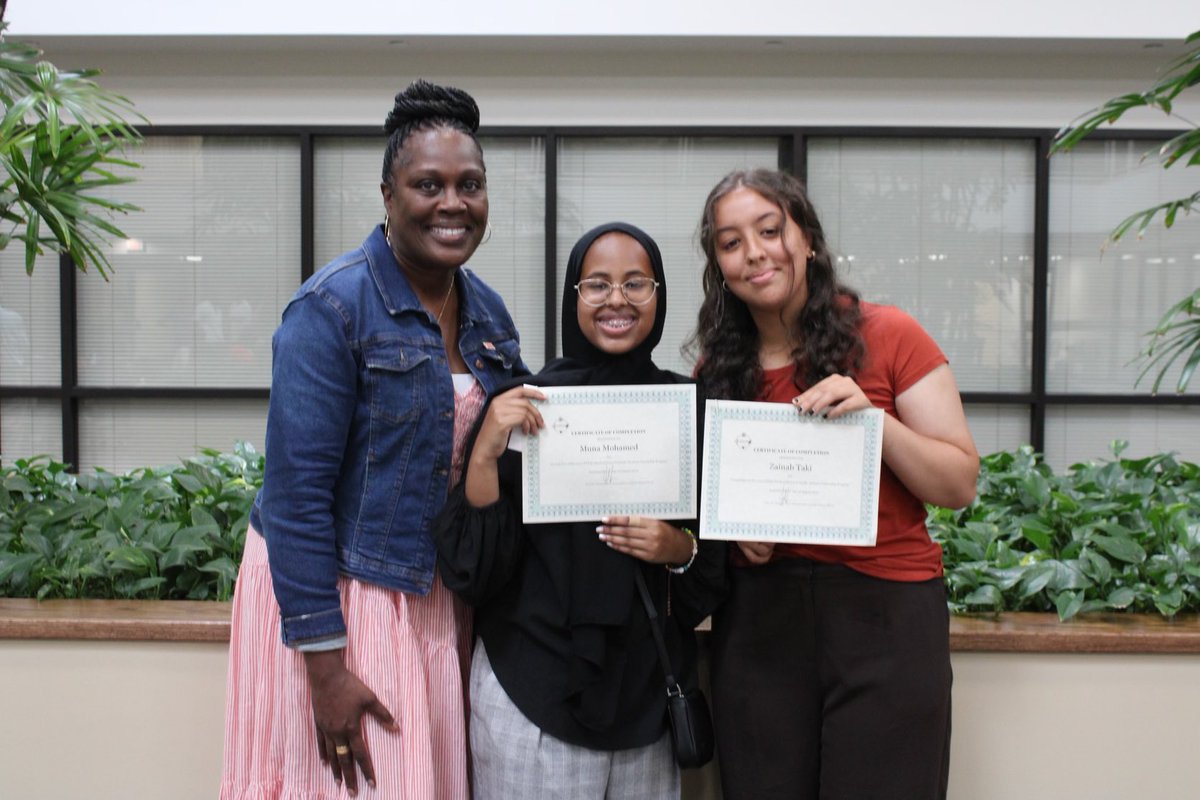 ColsCitySuper's tweet photo. I had the pleasure of congratulating 16 ⁦@ColsCitySchools⁩ students at our STEM Industry Council celebration. They completed paid summer internships, gaining real-world experience in their fields of interest! Thank you to our business partners for this opportunity! #OurCCS https://t.co/m0rcAN6J7A