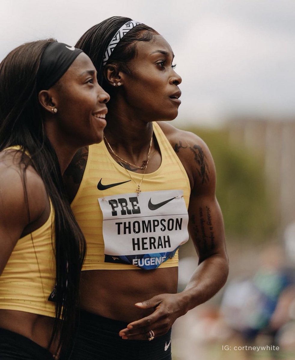 ViewsFrom876JA's tweet photo. Generations of Greatness 🇯🇲🇯🇲🇯🇲

Juliet Cuthbert -Flynn and Merlene Ottey Barcelona-1992 

Shelly Ann Fraser-Pryce and Elaine Thompson Herah Eugene-2021

Brianna Lyston and Alana Reid Cali 2022 

#Jamaica 
#Jamaica60 
#TrackandField https://t.co/WYqV8eXFhH
