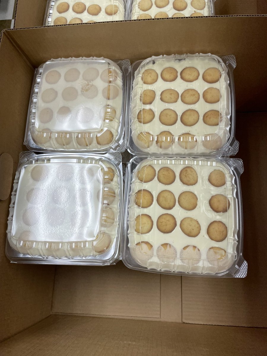crazylegsconti's tweet photo. @eatingcontest @CPCfamily Banana Pudding eating contest is in Rocket City, USA tonight and hungry folks are coming in from three states over (I’ll be in a satiated state in one delicious 8 minutes) #bananapudding #crosspointechurch #mlefightnight #hellopuddin https://t.co/dcNWnVxvTZ