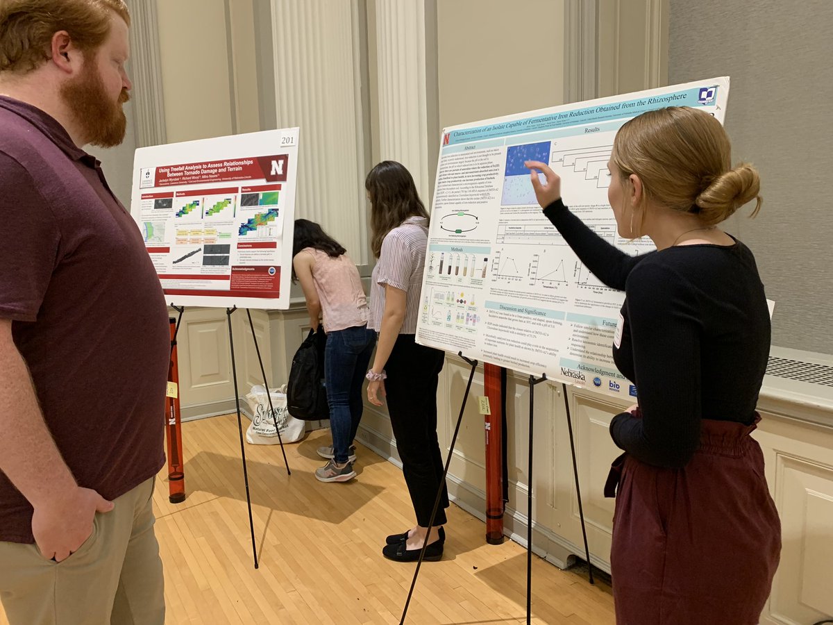 rosso_taylor's tweet photo. Great work all summer. Great results (even when we had to pivot some)! Great job presenting. Overall an amazing human.. we will certainly miss Olivia in the Weber lab @rockNmicrobe @nicoleafiore ft. @TheSeanCarr https://t.co/pZaMsIaADI