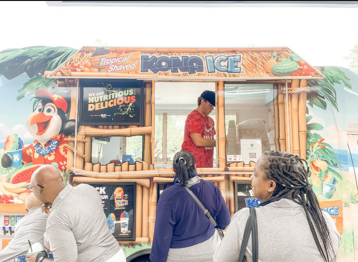 Jennifer Winklmann tweet media