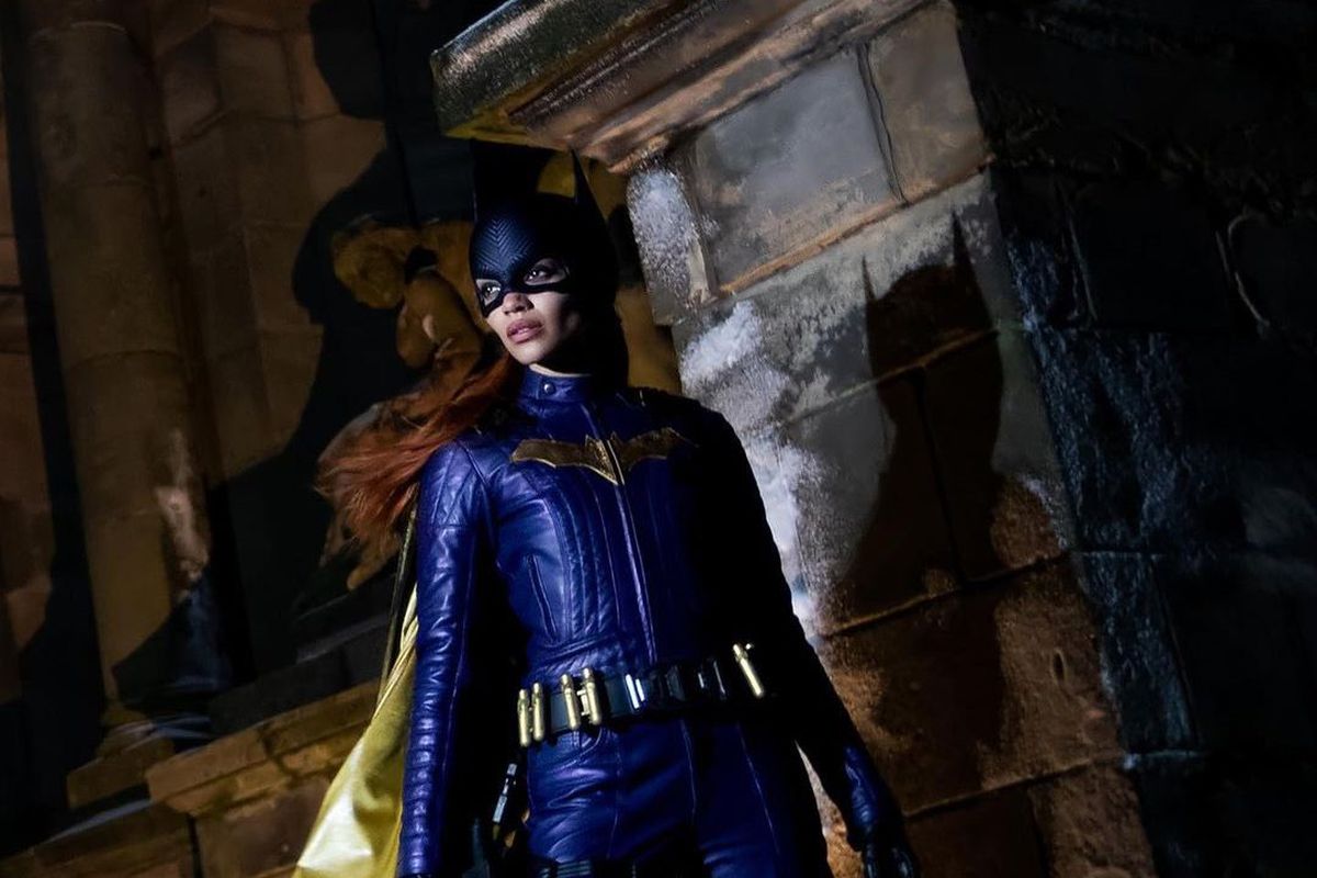 MorganS01064600's tweet photo. Warner Brothers canceled Scoob sequel and a Batgirl films. #WarnerBros #SaveScoobHolidayHaunt #SaveBatgirl https://t.co/idmVCjh0io