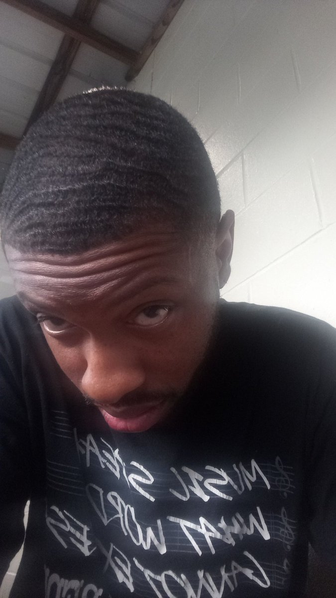 DJALL_REDDY's tweet image. One thing I&apos;m a do , is take care of my hair #WaveGame serious
