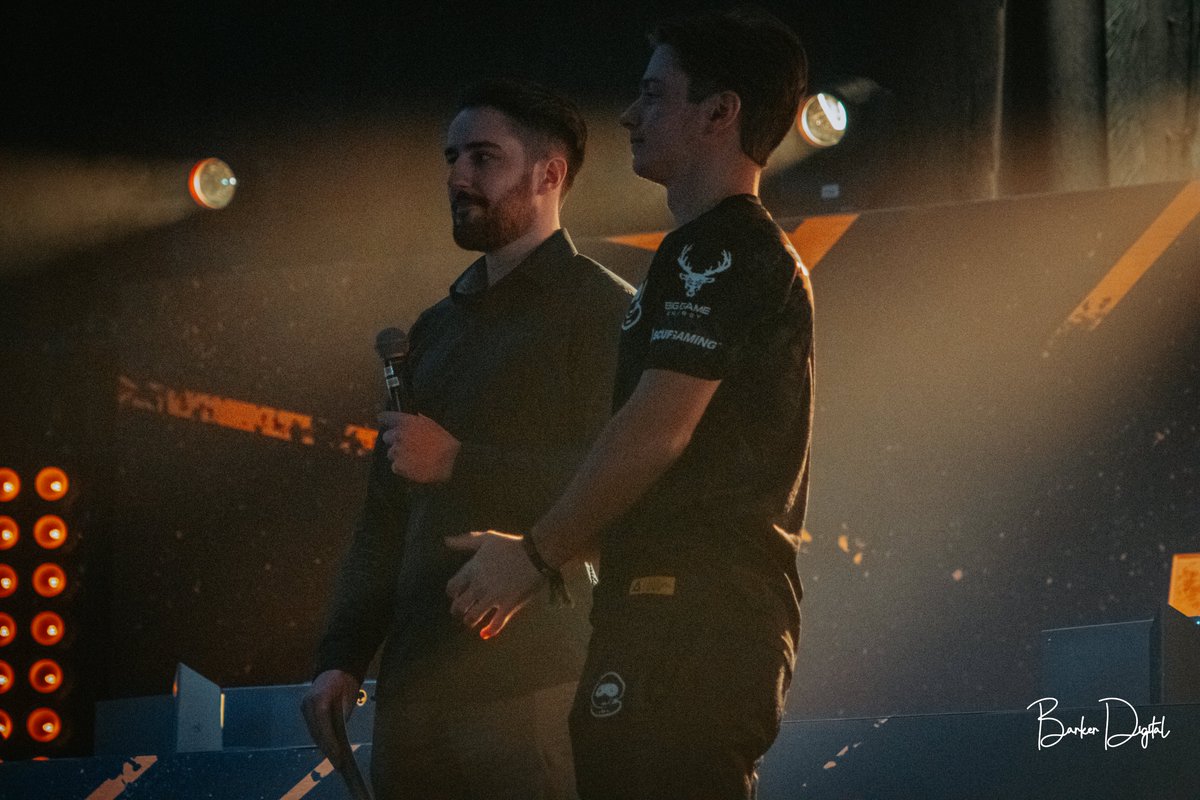 dbthahomie1's tweet photo. Wildcard Day 2 🚀

@Retals 
@JohnnyBoi_i 
@DickiesArena
📸 : @BarkerDigital1
#RocketLeague #RLCS #RLCSWORLDS #RLeSPORTS #SSG #Retals #Showmatch #JohnnyBoi https://t.co/ssnKJPeXBa