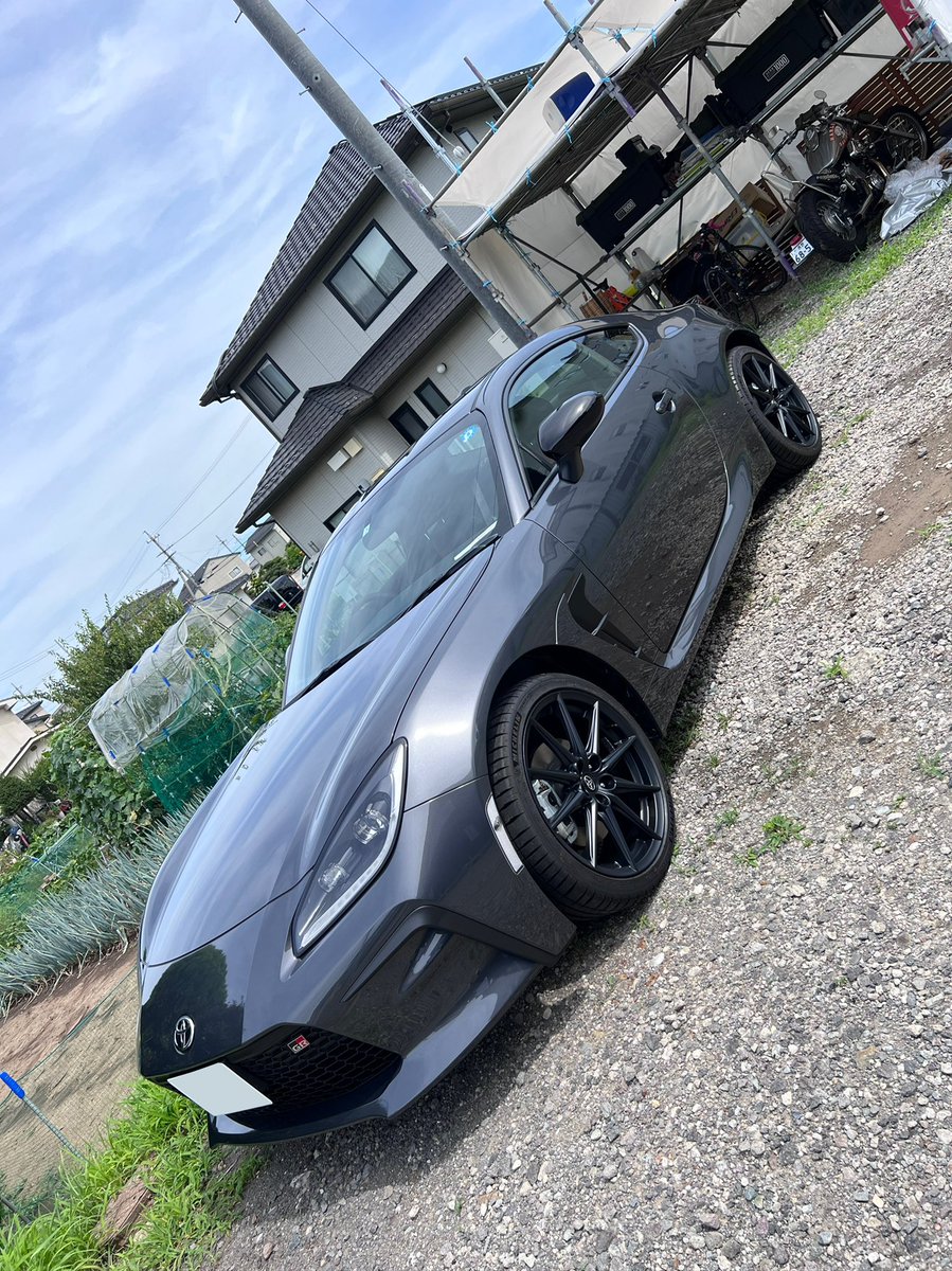 manato00528810's tweet photo. 少し遅くなってしまいましたが5か月程待ってようやくGR86納車されました！！
これから少しづつMTに慣れていこうと思います😅
86/BRZ乗りの方仲良くしてください🙏
 #GR86 #BRZ #トヨタ86 #マグネタイトグレーメタリック https://t.co/f023CartHj