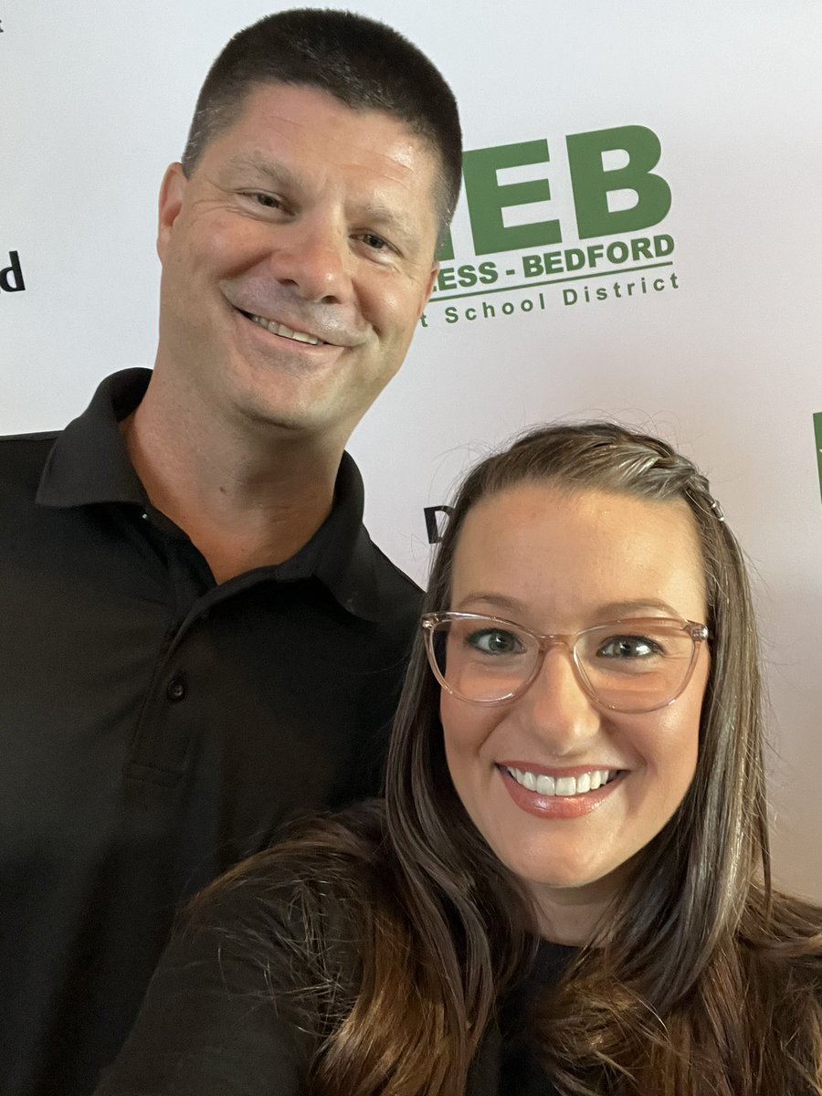 SGE_JShaw's tweet photo. Here’s to years 8 and 9 in the best district in Texas! #HEBISDStrongerTogether @HEBISDpeople https://t.co/JEEn7nuepM