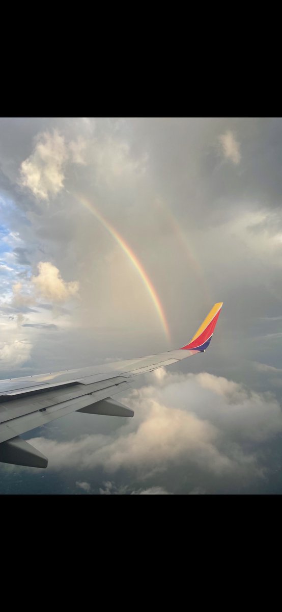bethtitans's tweet photo. @spann @SouthwestAir cool double rainbow this evening on the way to DC. https://t.co/1RWd9okxhP