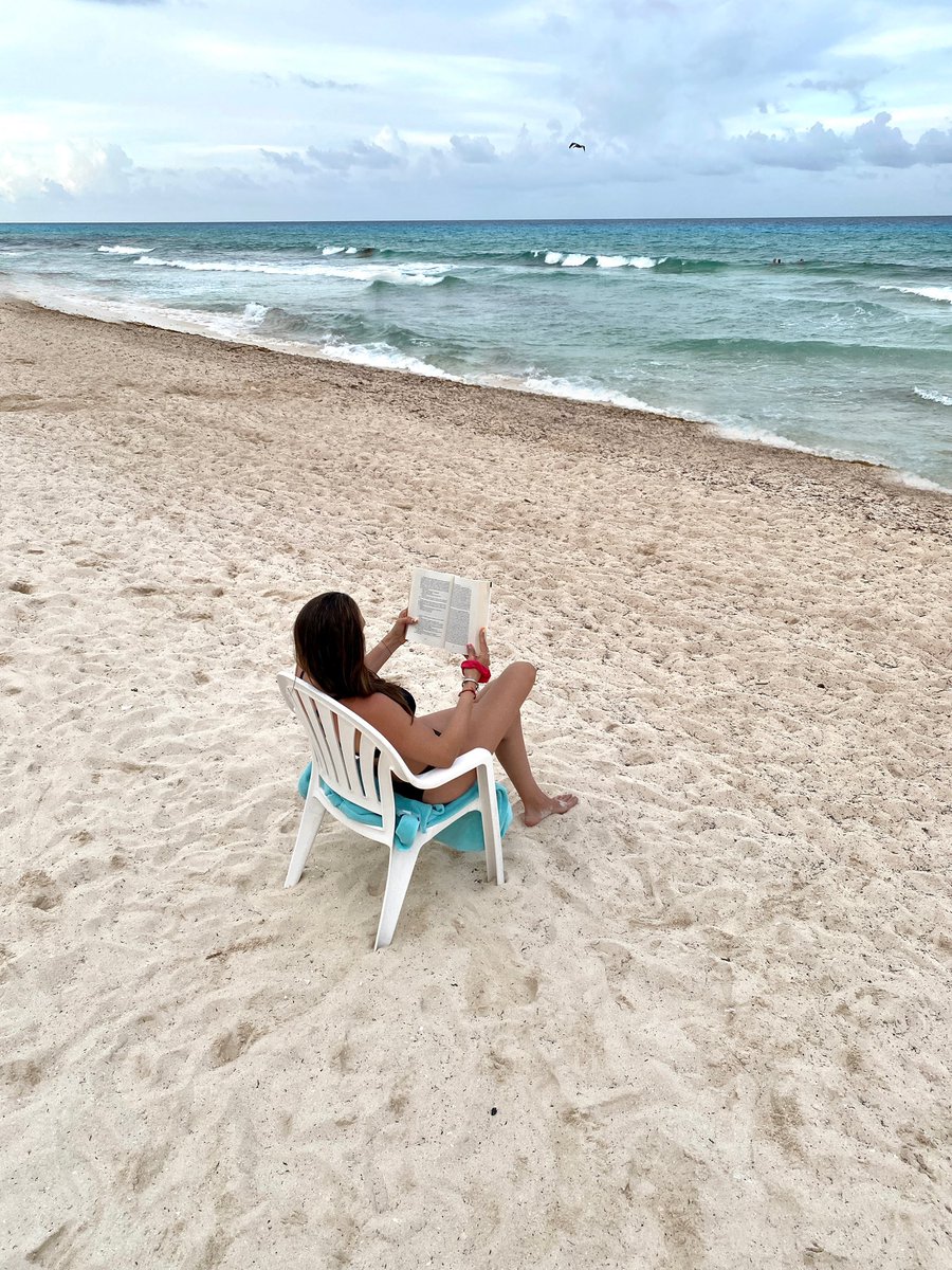 believer2908's tweet photo. I find it hard to believe in second parts, but you did it again @JoelDicker I can't stop and I don't want it to end #ElCasoAlaskaSanders #ELdVChallenge #cancunyyo #lectoradecorazon https://t.co/NqDsMI40ye