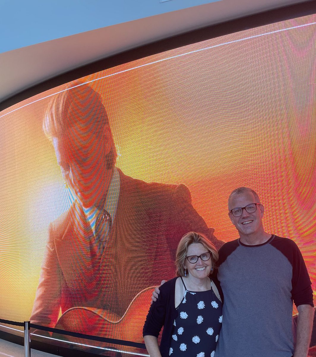 Kmeising's tweet photo. Brandi Carlile at Fiserv Forum #brandicarlile https://t.co/8Q39Py0UzI