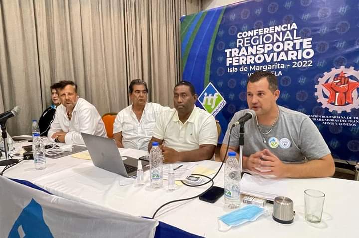CronicaSindicaL's tweet photo. #ITFREGIONAL #FERROVIARIOS La Conferencia para Latinoamérica y el Caribe eligió presidente a JULIÁN SOSA CAPPELLO de La Fraternidad y a KARINA BENEMERITO de Unión Ferroviaria representante de la Mujer
@ITF_Americas @FraternidadArg @uf_oficial @ITFArgentina
https://t.co/OE3hlmAnZl https://t.co/qsFTq1QnJS