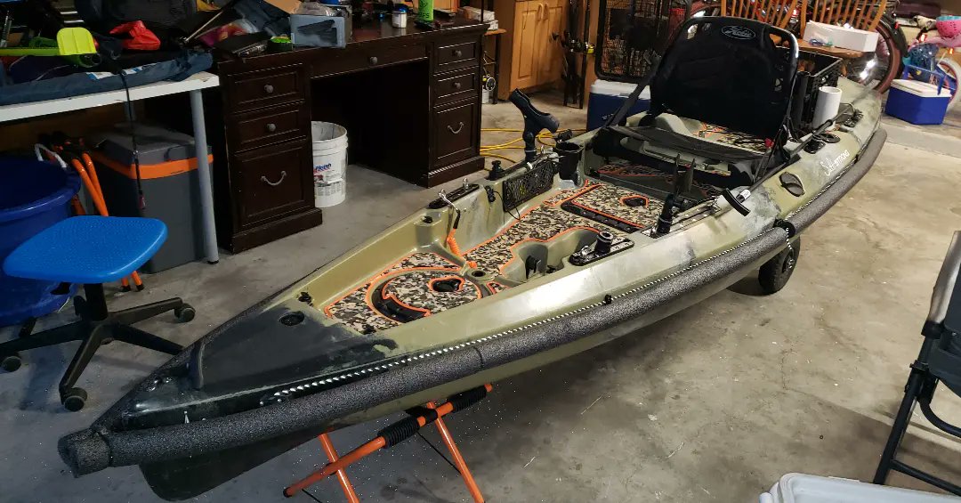 WildBillFS's tweet photo. New bumper install! Now the pilings won't eat up the yak! https://t.co/YeWzaCXQtP