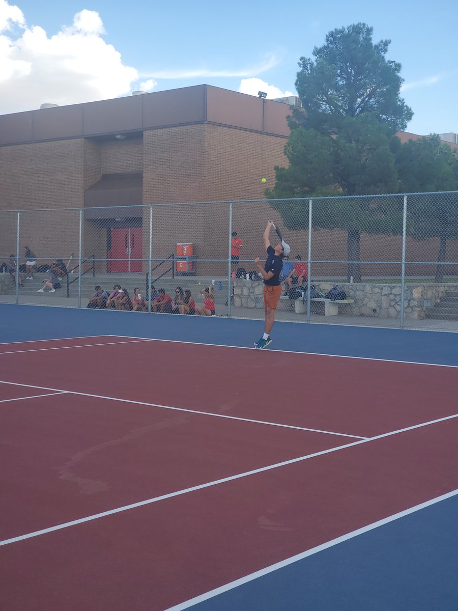 GrecanH's tweet photo. Riverside Tennis team against Hanks hs.  Grecan Hinojos and Brian Adebayo playing at their best, and leading the Rangers to victory.  #riversi4ever https://t.co/WHvXisLd8q