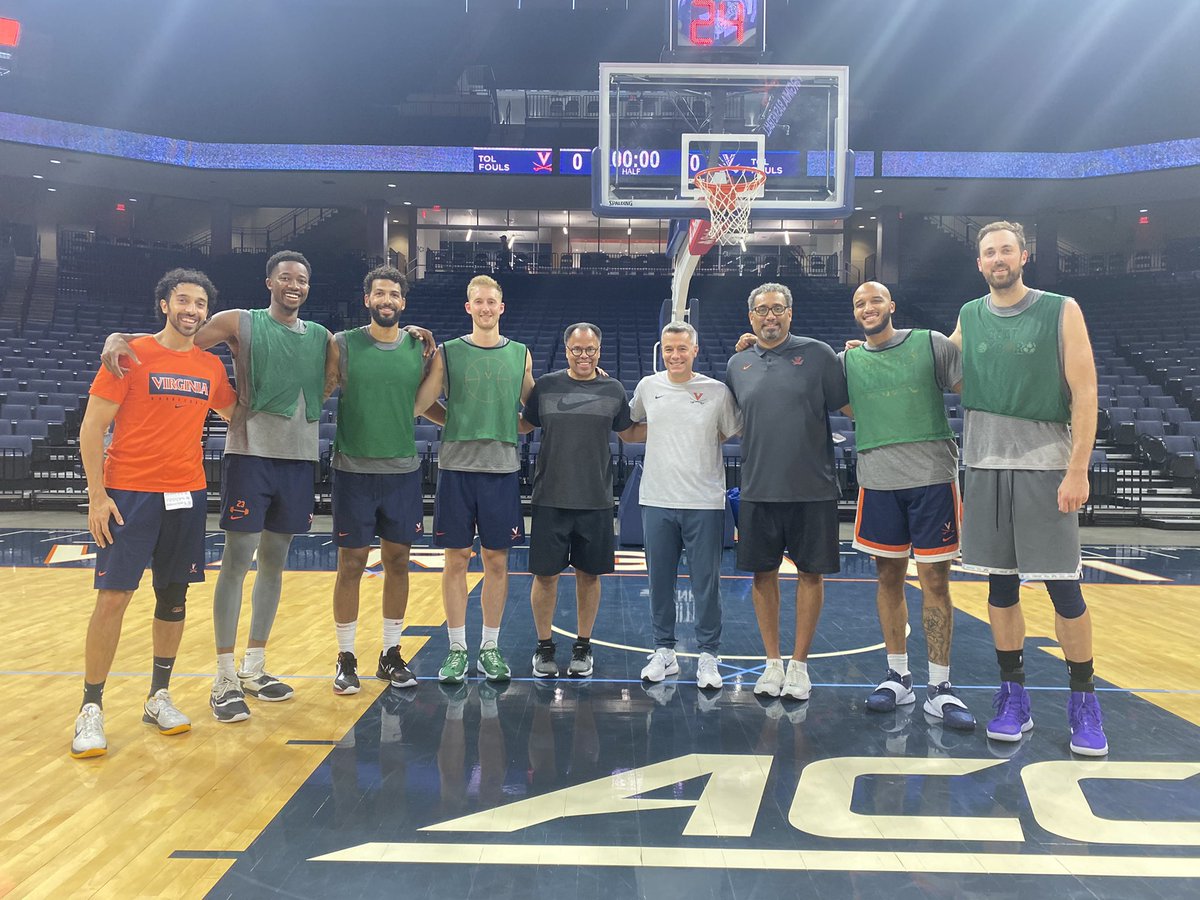We got the band back together! 🔸⚔️🔹 #GoHoos