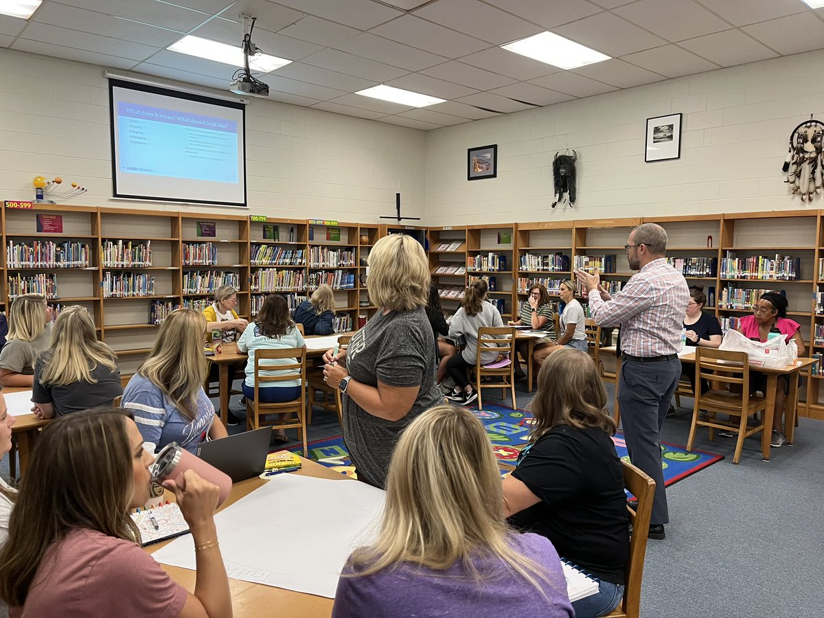 hkstaggs's tweet photo. These White Co schools began the year thinking about culture and character. Can’t think of a better start! @NIETteach @sfk1027 @SavageTad @sduncanap @carolineliza222 #ACED https://t.co/zkqNY2Ulq1