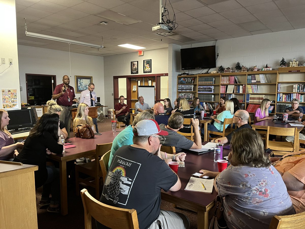 hkstaggs's tweet photo. These White Co schools began the year thinking about culture and character. Can’t think of a better start! @NIETteach @sfk1027 @SavageTad @sduncanap @carolineliza222 #ACED https://t.co/zkqNY2Ulq1