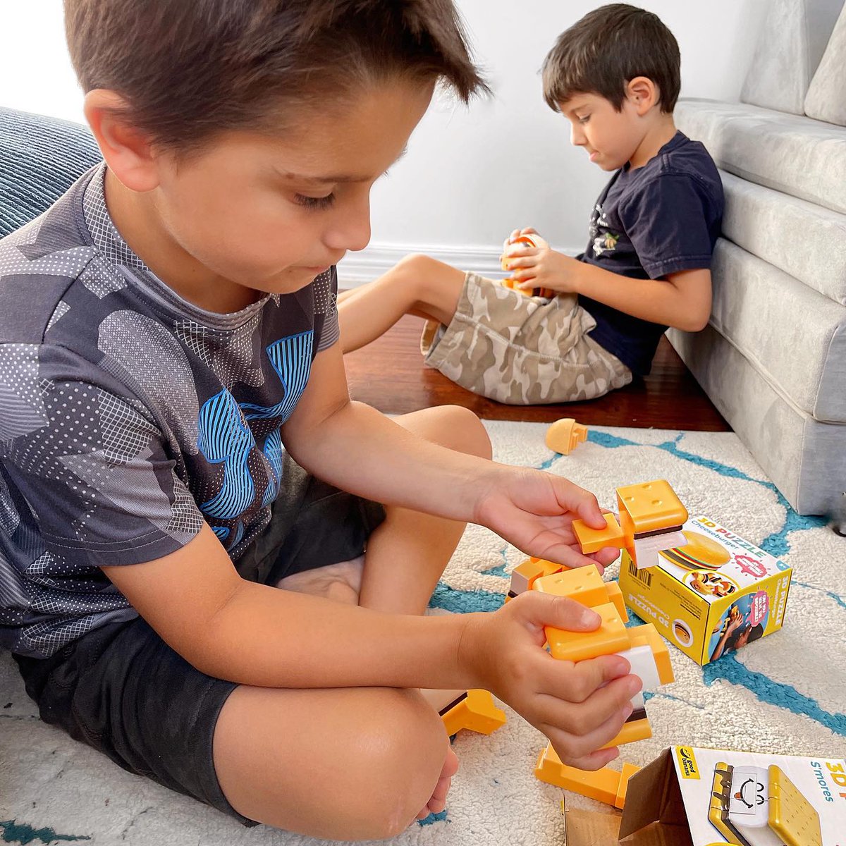 ItsGoodBanana's tweet photo. The boxes of our 3D #puzzles say 5+ years but we don't think it'll take that long 🤣 Buy 2 get 1 free | link in bio https://t.co/jhNuypMTP2