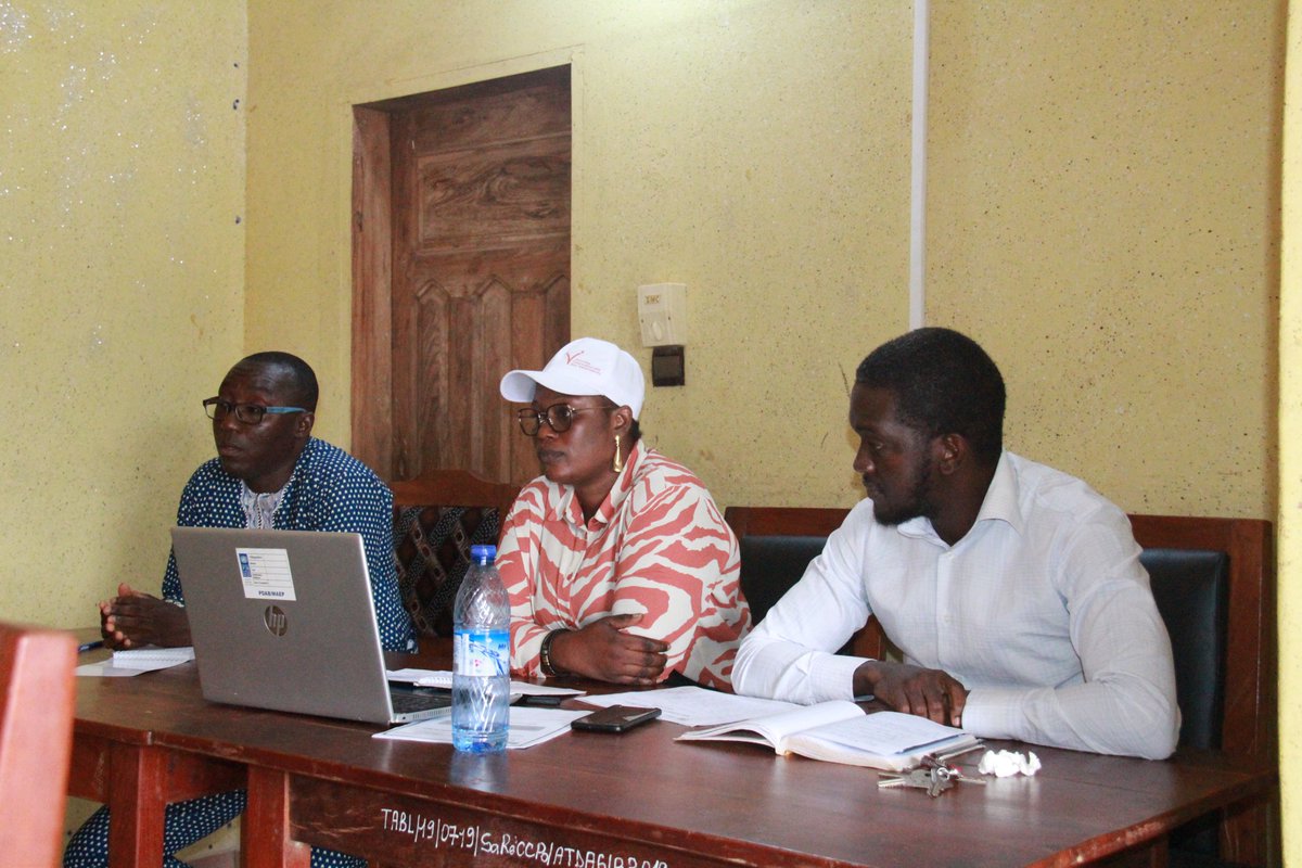 PNUDBenin's tweet photo. #VisiteDeProjets
Echange avec les acteurs du Projet de Développement de l’Agrobusiness au Bénin #PDAB au siège de l’ATDA 6 à Pobè sur les réalisations du projet.
✅113 bénéficiaires dont 18 femmes appuyés
✅60 promoteurs agricoles formés en gestion d’entreprise https://t.co/7tYXCPDWd2