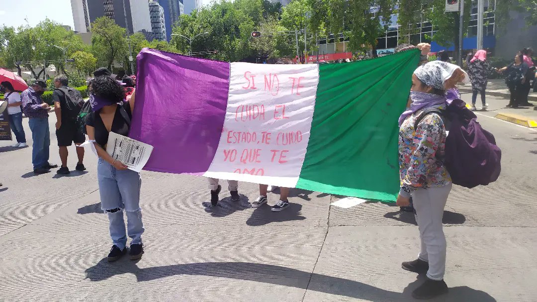 deabajoml's tweet photo. Marcha por la libertad de las y los presos políticos en México. Libertad para Magda y Karla. Presos políticos de Eloxochitlan Oaxaca, Fidencio Aldama de la tribu Yaqui y Kenia Hernández. #presospoliticoslibertad https://t.co/cHHeltLI46
