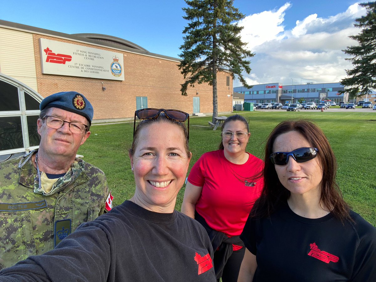 Wednesday Morning Walk groups! We were very lucky to have beautiful weather and the friends that joined us. Thanks to those who participated. Until next time… 🚶🏼‍♀️🚶🏻‍♂️