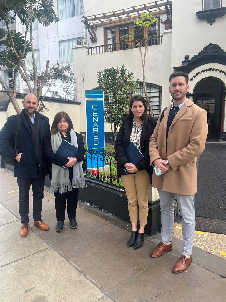 CAISALcba's tweet photo. CAISAL presente en la Misión Institucional Exploratoria en Perú junto a @CaCECba y @AgenciaProCba.

Reuniones muy productivas y exitosas en: @camaracomerciolima #Digemid @essaludperu #Cenares #@unops_official #osce #socioscaisal https://t.co/ZvxtPbUXFb