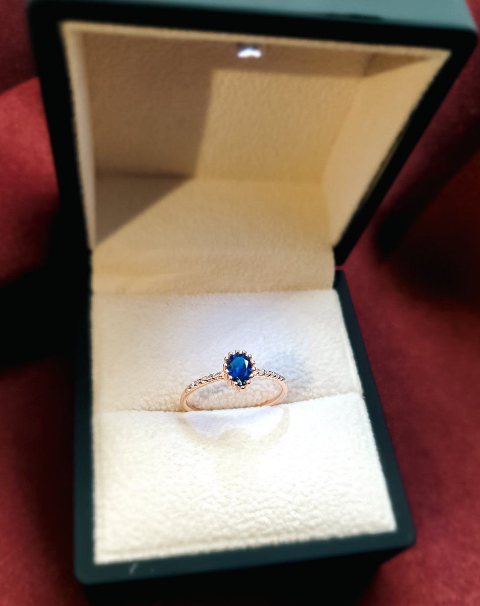 Safir Taşlı Damla Yüzük💙