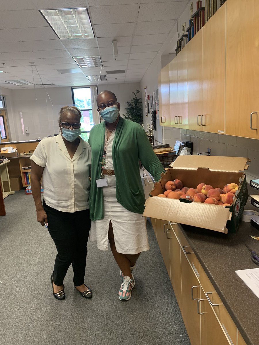 Today was my  first Pop Up Friday. Each Friday I’ll pick 3 locations to pop up on and provide something for the staff. Today I choose Tara Elementary, the Transportation Dept, and MD Roberts. This week’s surprise was a case of sweet Georgia peaches. 
#happystaffhappylife