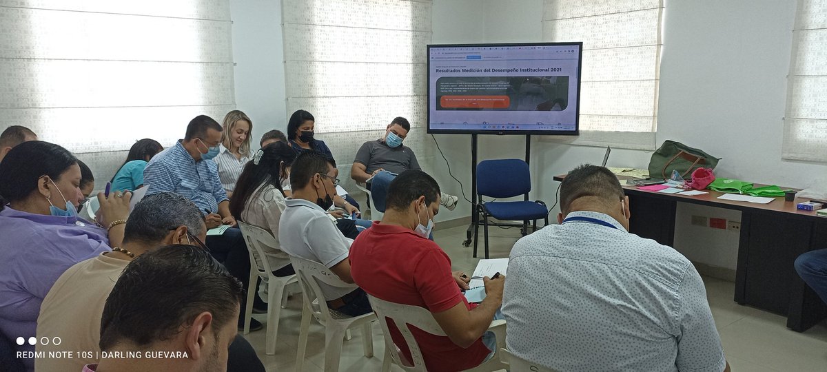 DarlingGuevaraG's tweet photo. Con líderes de políticas del @ESEHospitalRos1 se desarrolló taller  teórico-practico sobre implementación MIPG estructura, generalidades y operación del modelo @DAFP_COLOMBIA @luznegrita2011 #accionintegral https://t.co/P3Ua836mxY