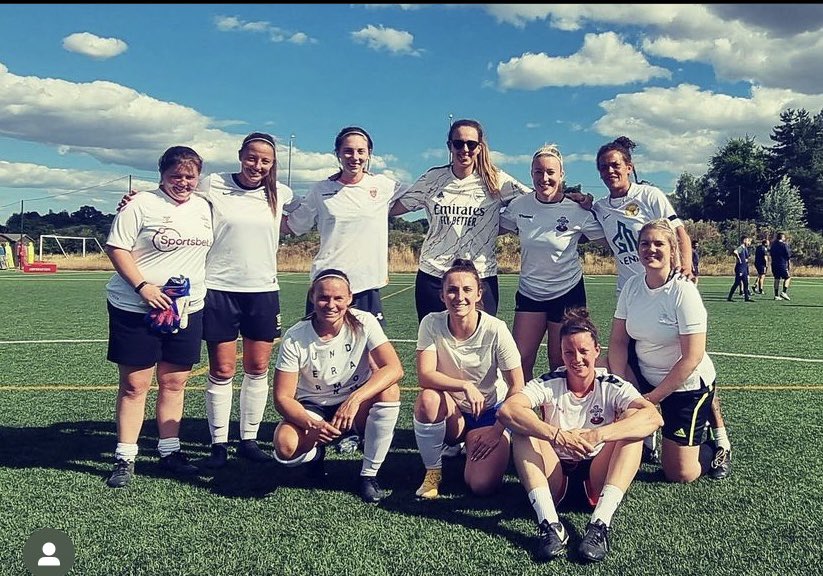 LozPhillips87's tweet photo. Pulled the boots back on for the afternoon, such a good day! #4from4 π€ͺπ€£ #halfwaylineworldie #pitchslap π΄βͺοΈ https://t.co/jPSrE82YWi