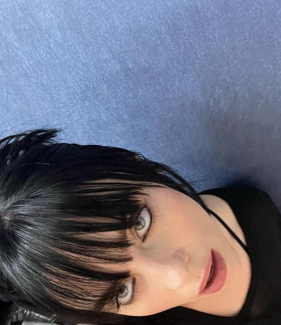 safseilish's tweet photo. DREAM GIRL, BILLIE EILISH. https://t.co/y08pirQFvz