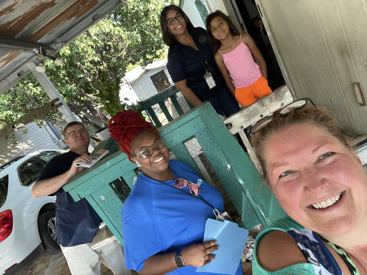Seagoville North Elementary Library (@snelibrary) on Twitter photo Had a wonderful time conducting home visits and making sure our students are ready to come back next week. <a href="/NorthSeagoville/">Seagoville North Elementary</a> <a href="/DISD_Libraries/">Dallas ISD Libraries</a> <a href="/engage_learning/">engage2learn</a> <a href="/shannontrejo/">Shannon Trejo</a> <a href="/THuittDISD/">Tiffany Huitt</a> @DISDREO <a href="/dallasschools/">Dallas ISD</a> Had a wonderful time conducting home visits and making sure our students are ready to come back next week. <a href="/NorthSeagoville/">Seagoville North Elementary</a> <a href="/DISD_Libraries/">Dallas ISD Libraries</a> <a href="/engage_learning/">engage2learn</a> <a href="/shannontrejo/">Shannon Trejo</a> <a href="/THuittDISD/">Tiffany Huitt</a> @DISDREO <a href="/dallasschools/">Dallas ISD</a>