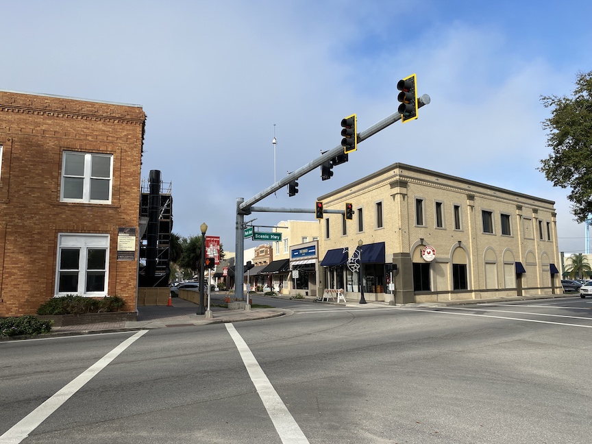 Plusurbia Design tweet media