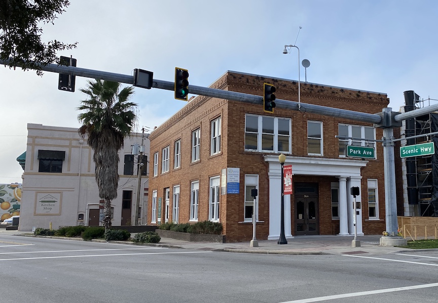 Plusurbia Design tweet media