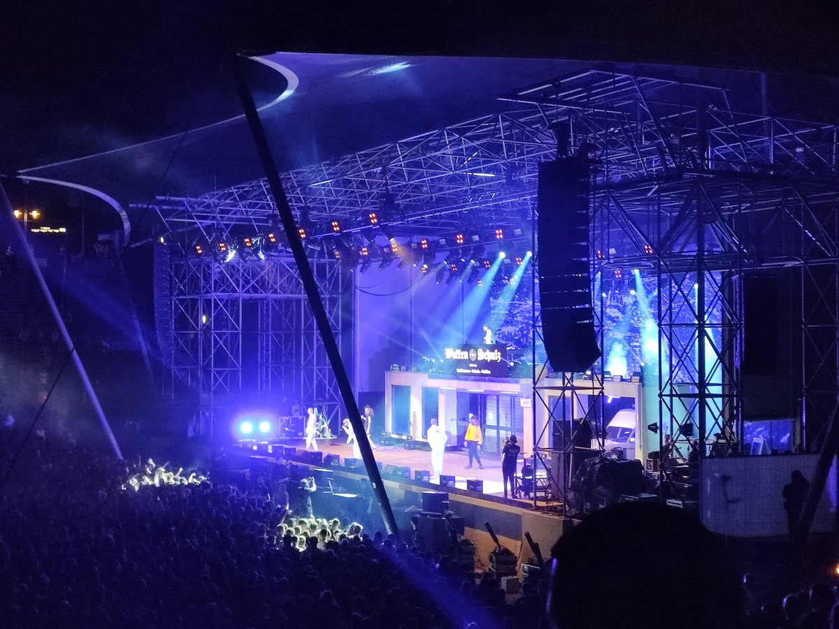 .<a href="/Mehnersmoos/">MadFred</a> ihr wart weit weg, aber ich habe die Liebe gespürt. 💗