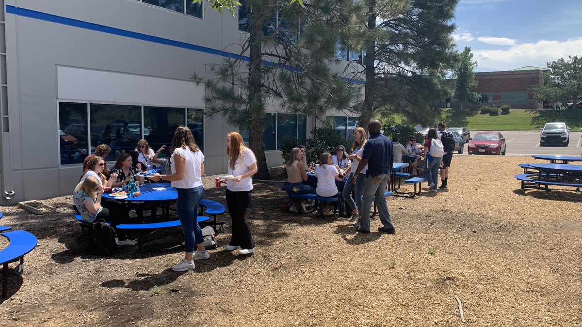 stemschoolHR's tweet photo. What a fun last Friday before school starts! STEM employees were treated to a delicious barbecue spread for lunch, followed by a staff photo session and a big signing celebration for leadership and stipend opportunities.
#stem #stemstrongertogether https://t.co/lKB6DRoKau
