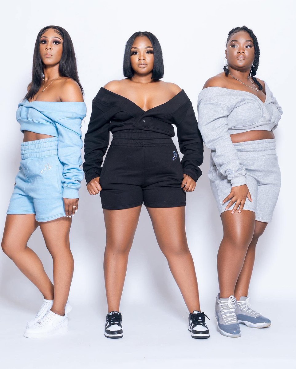 Asiania__'s tweet image. A SPECIAL ANNOUCEMENT FOR MY BOUJEE GIRLS.

BOUJEE &amp;amp; Co. will be officially launching the first of my many fashion collections, the BxYou Collection in less than 24 hours. Set your alarms for this exclusive drop!

Launch time: 3:00PM EST  
Website: boujeeco.org