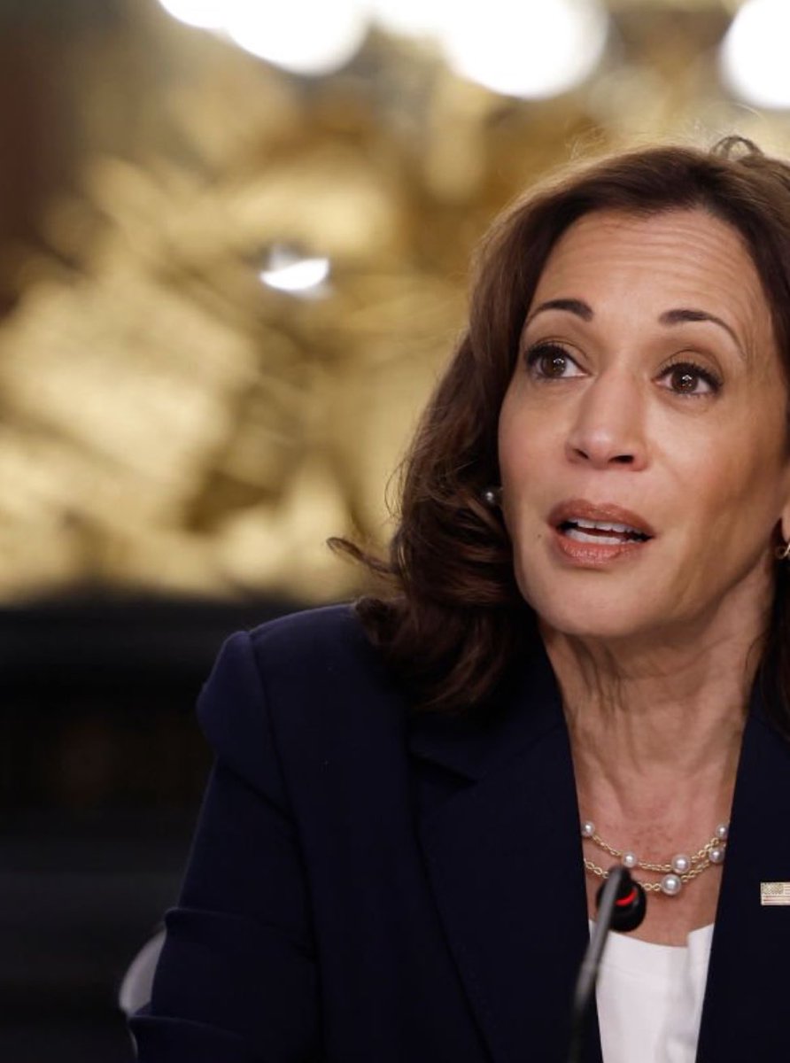 kamalasupdates's tweet photo. Earlier MVP Harris spoke to Latina State legistlators and healthcare workers from across the country during a roundtable on reproductive rights in the Eisenhower Executive Office Building.
#kamalaharris #news #mvpharris #statelegislators #womensrights @vp @kamalaharris https://t.co/qEeHqFPnT2