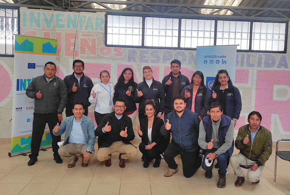 integraecua's tweet photo. Construimos comunidad impulsando el emprendimiento y el empleo a través del @gadlatacunga y @gadambato. @PNUDEcuador ultima los detalles previo a los talleres “Aprende, Trabaja y Emprende” dirigido a personas locales y en movilidad humana

#ConstruimosComunidadSinFronteras https://t.co/rG356DrO0m