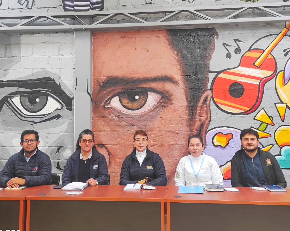 integraecua's tweet photo. Construimos comunidad impulsando el emprendimiento y el empleo a través del @gadlatacunga y @gadambato. @PNUDEcuador ultima los detalles previo a los talleres “Aprende, Trabaja y Emprende” dirigido a personas locales y en movilidad humana

#ConstruimosComunidadSinFronteras https://t.co/rG356DrO0m