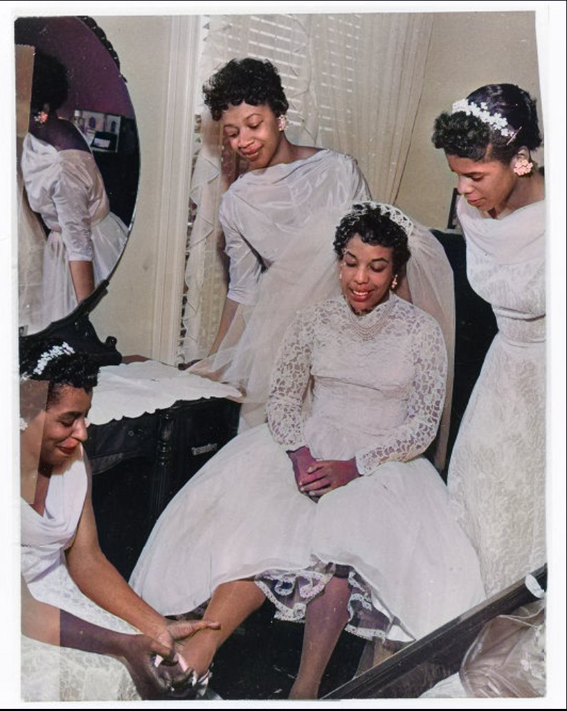 BayAreaArchives's tweet photo. Arthurine’s Wedding Day. San Francisco, California. 1957. #sfpubliclibrary #sanfranciscoarchives https://t.co/LkwoCz5U0j
