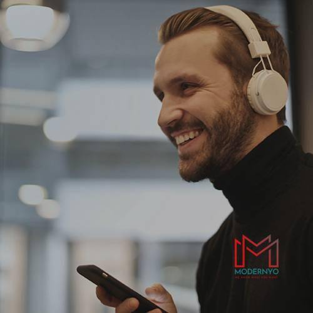 modernyo's tweet photo. Just look, that`s outstanding!  #Smile #White #Hearing #Ear #Gadget #Gesture #Mobilephone #Beard #Happy #Audioequipment https://t.co/Zposrx8SzL modernyo #gadgets https://t.co/5lk3mCE5IT
