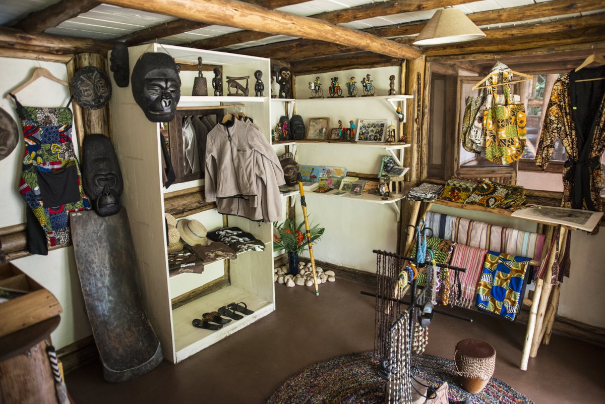 Hand crafted souvenirs from locally sourced materials, Ugandan made and designed. Supporting local craftsmanship. #BuhomaLodge