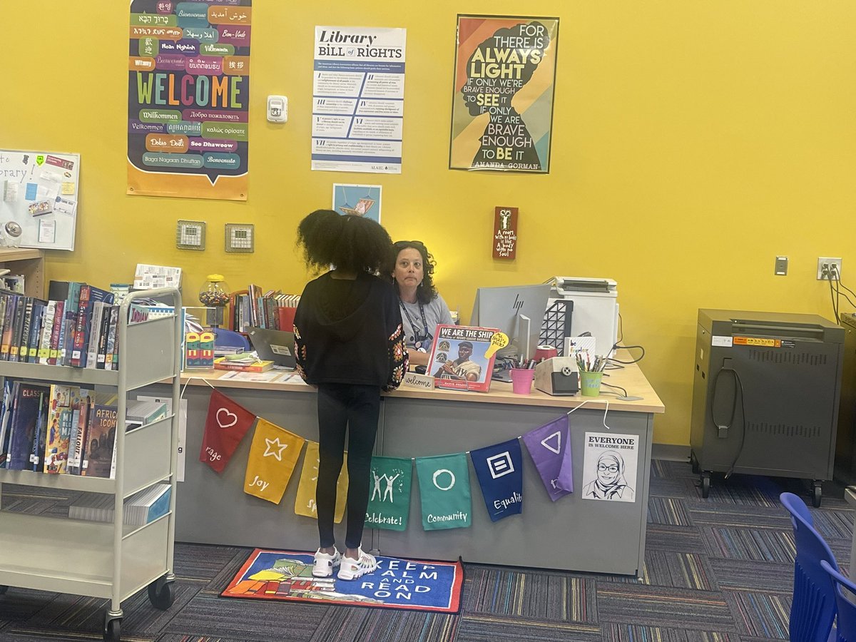 APSHoward's tweet photo. Week โ๐พ done! Feels good to be back to learning! Thank u teachers, parents, students and all those who make this journey worth it! #RamFam #GORams #dthoward #apsconnected #apsleaders #wereabigdealperiod #atlantapublicschool #RamsRiseUp @DrLisaHerring @apsupdate @TheAlishaTorres https://t.co/7rJYn2J3um