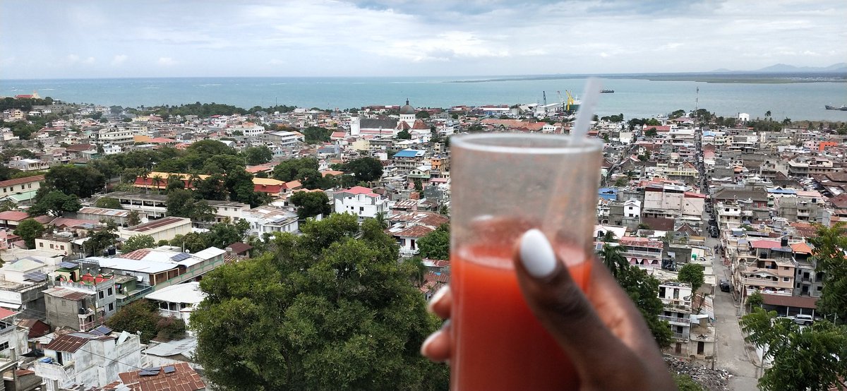 Ayisianna's tweet photo. Okap cheriiiiiiiiiiie...men pitò w vin
 wò w 🇭🇹🤗😍💃🏾💃🏾💃🏾
#Haiti 
#Caphaitien 
#lakayanm ♥️ https://t.co/lVx4aCST6f