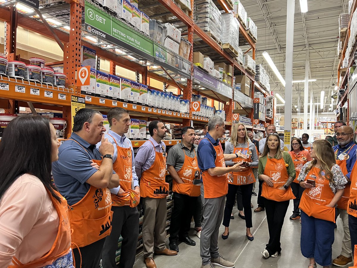 Crystal (@crystal_hanlon) on Twitter photo A “Huge Thank You” to Team #3822, Cincinnati, Ohio!  You all definitely represented our ND Culture and Orange Blooded Family and we’re great hosts to our Proprietary Brands Team!  Outstanding Job❤️ A “Huge Thank You” to Team #3822, Cincinnati, Ohio!  You all definitely represented our ND Culture and Orange Blooded Family and we’re great hosts to our Proprietary Brands Team!  Outstanding Job❤️