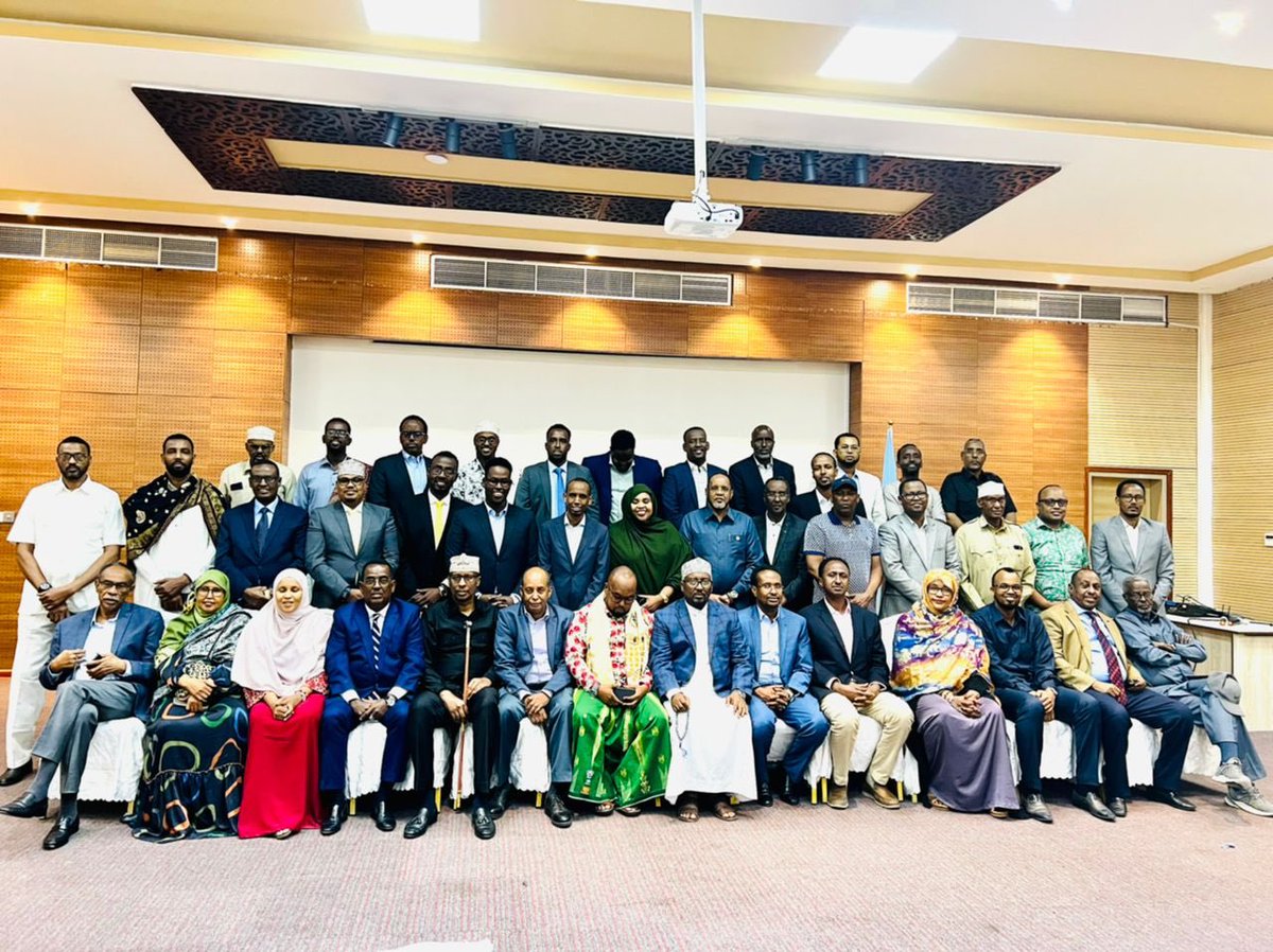 Abdiqafar Hange (@a_haange) on Twitter photo Federal MPs from My constituency (Daarood) have unanimously agreed to endorse the new cabinet appointed by #PM <a href="/HamzaAbdiBarre/">Hamza Abdi Barre</a> .
I thank Hon.MPs for their commitment & support.@JustAwHirsi Federal MPs from My constituency (Daarood) have unanimously agreed to endorse the new cabinet appointed by #PM <a href="/HamzaAbdiBarre/">Hamza Abdi Barre</a> .
I thank Hon.MPs for their commitment & support.@JustAwHirsi