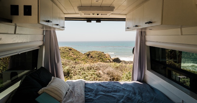GoodSam's tweet photo. Good things come in small packages with #GoodSamRVRentals 😌
✅ $235/night
✅ Sleeps 2
✅ Oven & stove
✅ Hot water heater