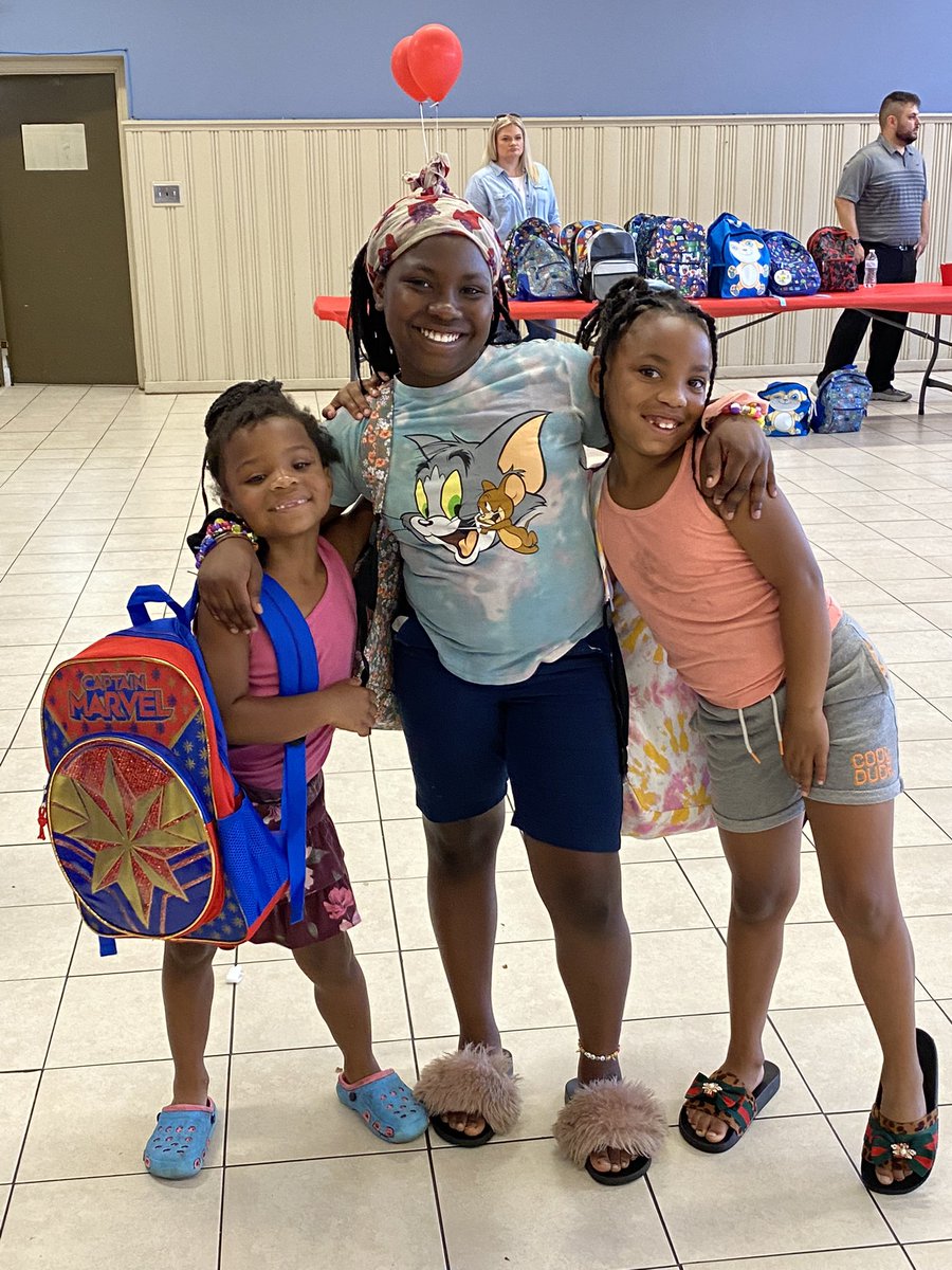 Shelly Bradley (@shellybradley15) on Twitter photo Perfect day partnering with the Warren Family Mission to give back and provide 600+ local kiddos backpacks, supplies, and lunch! #LifeAtATT #WhatTheTech <a href="/thengvall/">Kelly T</a> <a href="/TheGoodLifeKev/">Kevin McDorman</a> <a href="/WillStanley2021/">Will Stanley</a> <a href="/es7038/">Elisa Rummel</a> <a href="/DeenaYaist/">Deena M Yaist</a> <a href="/Roamingidiot/">Robert Williams</a> <a href="/ErinYeckel/">Erin Yeckel</a> <a href="/WhitneyPryor88/">Whitney</a> <a href="/tray7971/">Thomas Ray</a> Perfect day partnering with the Warren Family Mission to give back and provide 600+ local kiddos backpacks, supplies, and lunch! #LifeAtATT #WhatTheTech <a href="/thengvall/">Kelly T</a> <a href="/TheGoodLifeKev/">Kevin McDorman</a> <a href="/WillStanley2021/">Will Stanley</a> <a href="/es7038/">Elisa Rummel</a> <a href="/DeenaYaist/">Deena M Yaist</a> <a href="/Roamingidiot/">Robert Williams</a> <a href="/ErinYeckel/">Erin Yeckel</a> <a href="/WhitneyPryor88/">Whitney</a> <a href="/tray7971/">Thomas Ray</a>