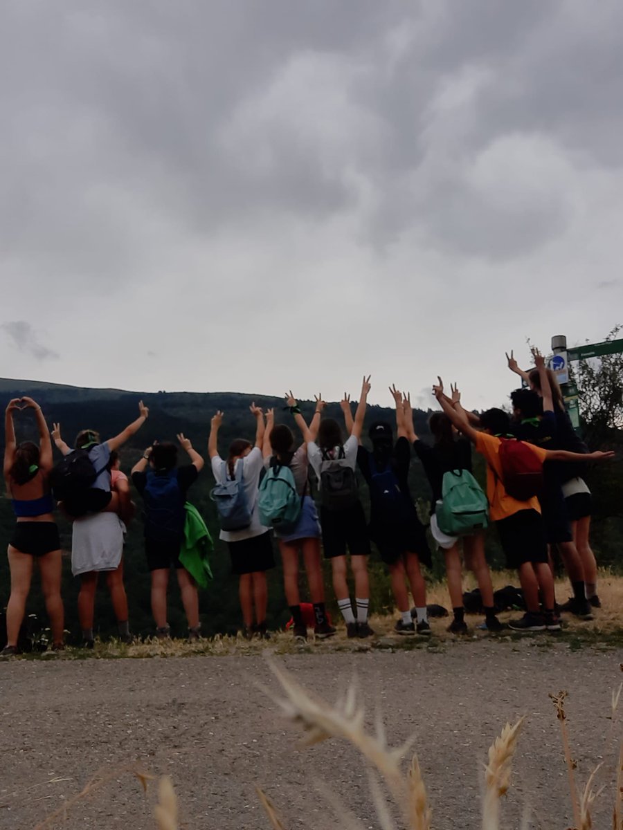 esplaimonjove's tweet photo. Artifarks acaba de tornar d'uns fantàstics campaments!
Aquests dies han treballat com un equip i han demostrat que junts poden superar tot tipus de proves i passar-s'ho d'allò més bé. Estem impacients perquè arribi l'any que ve i poder tornar a marxar. https://t.co/RvnVkaLeH1