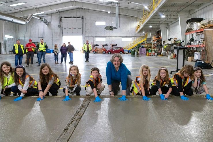 reuseco2's tweet photo. ICYMI
“The girl scouts were so passionate about sharing the positive impact low-carbon concrete can have on the environment”
#FunFeatureFriday #ClimateActionNow @GS_Troop_1477 @S_R_P_S @axios @MadisonEngr @CarbonCure @CityofMadison @SWEtalk @EngWomen
https://t.co/AHtkO72bXc https://t.co/2P6eT2NClE