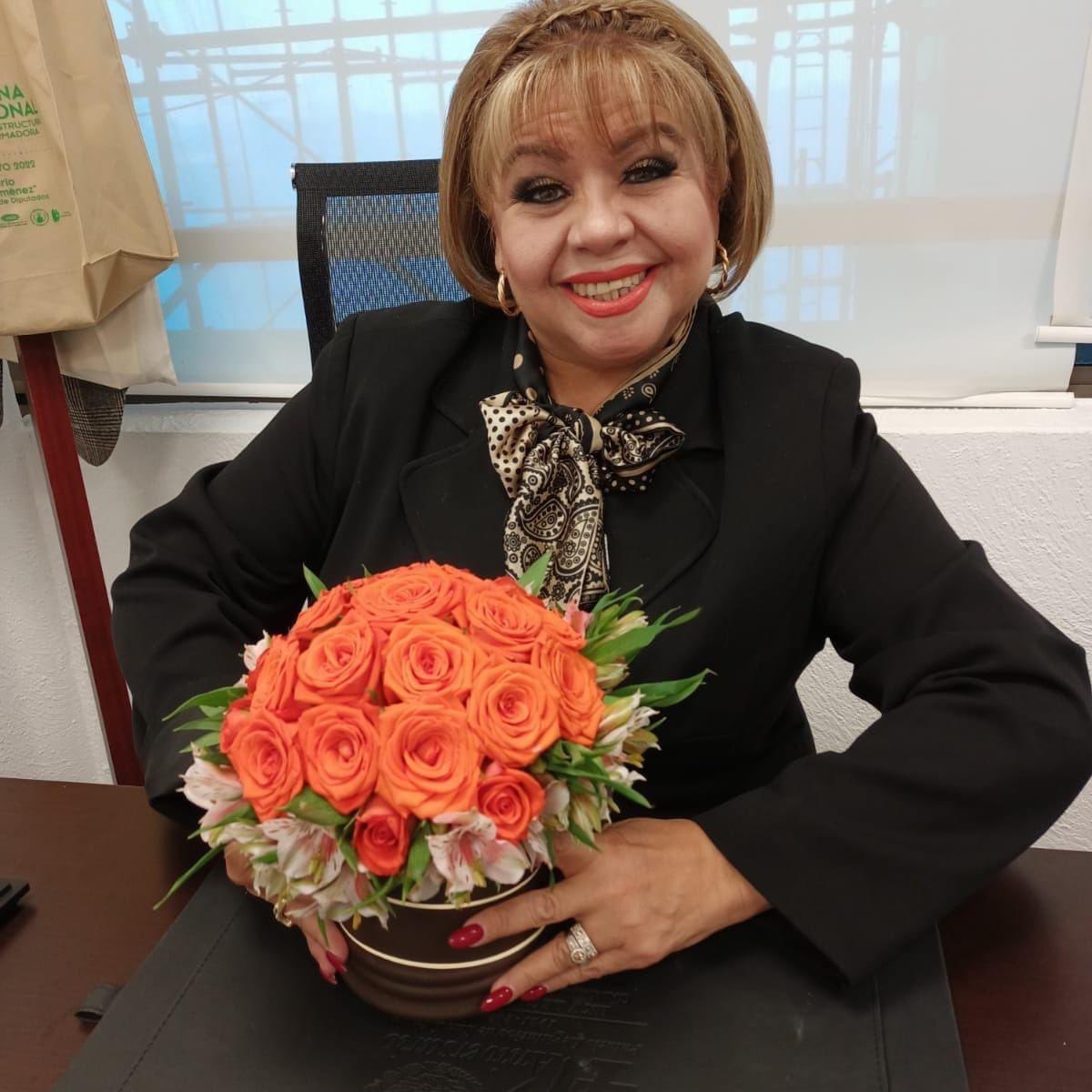 Omar Herrejón (@omargherrejon) on Twitter photo Feliz cumpleaños estimada Diputada <a href="/ShirleyVzquez/">Shirley Vázquez</a>, que la fuerza de sus convicciones sigan despejando caminos.
Un gusto enorme coincidir con Usted para consolidar la transformación en #Sonora.
¡Abrazo grande! Feliz cumpleaños estimada Diputada <a href="/ShirleyVzquez/">Shirley Vázquez</a>, que la fuerza de sus convicciones sigan despejando caminos.
Un gusto enorme coincidir con Usted para consolidar la transformación en #Sonora.
¡Abrazo grande!